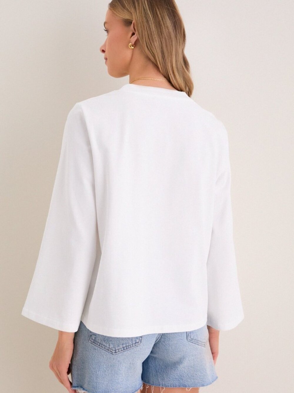 Tuckernuck White Adler Tee Bell Sleeve Top Size XS NEW Long Sleeves Relaxed Fit - Picture 6 of 12